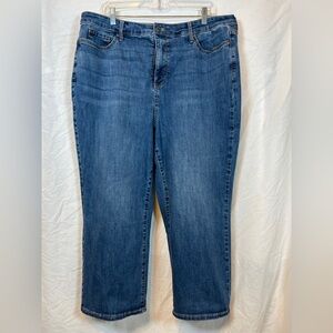 NYDJ JONI Capri Sz 18 Rockford Wash Cool Embrace, Lift Tuck Technology